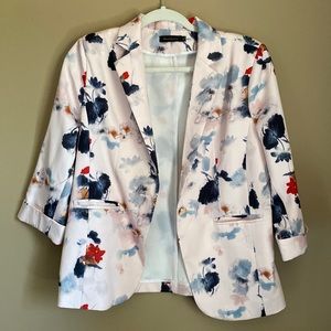 Pink Floral Blazer 🩷